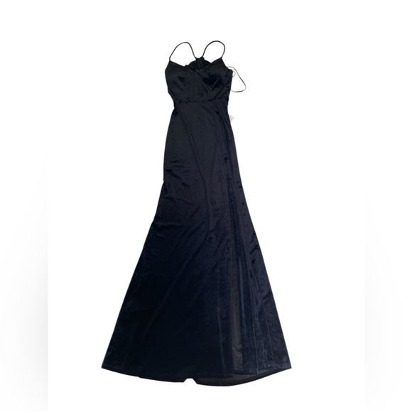 B Darlin Dresses & Skirts - B Darlin‎ Black Velvet & Lace Spaghetti Strap Maxi Gown